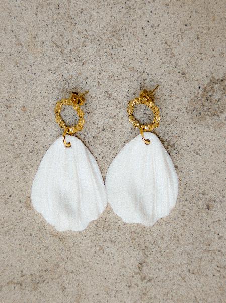 Bridal jewelry at Olympe showrooms