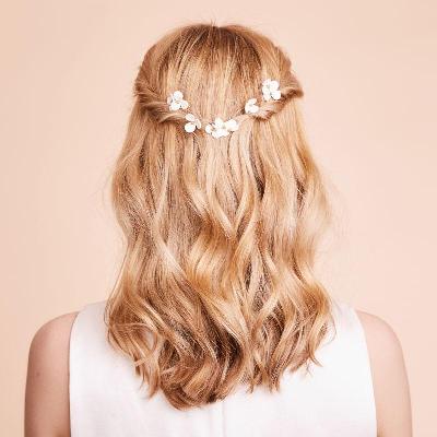 Bridal accessories 