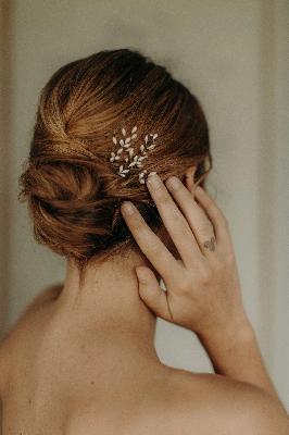 Bridal accessories 