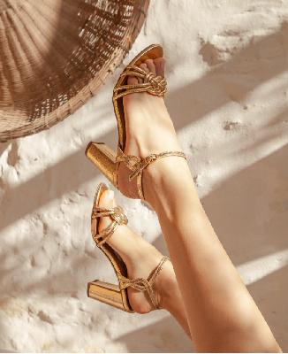 OUTLET