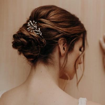 Bridal accessories 