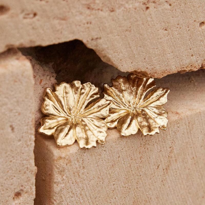 Bridal jewelry at Olympe showrooms