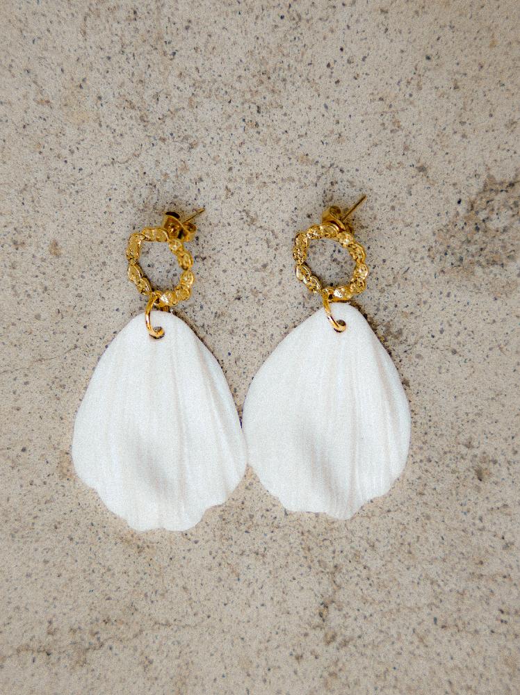 Bridal jewelry at Olympe showrooms