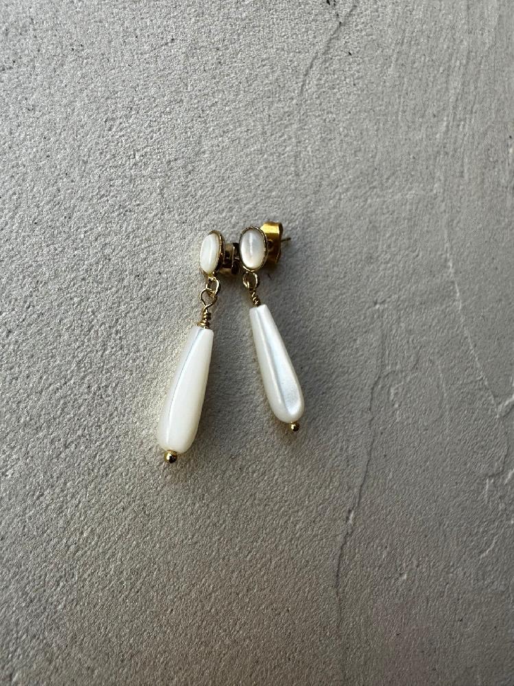 Bridal jewelry at Olympe showrooms