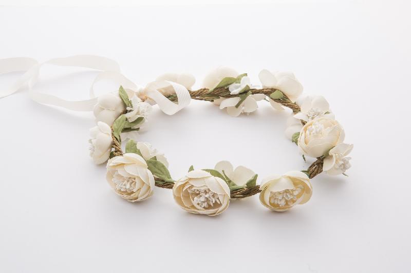 Accessoires Laure de Sagazan  : Modele Couronne Dumas