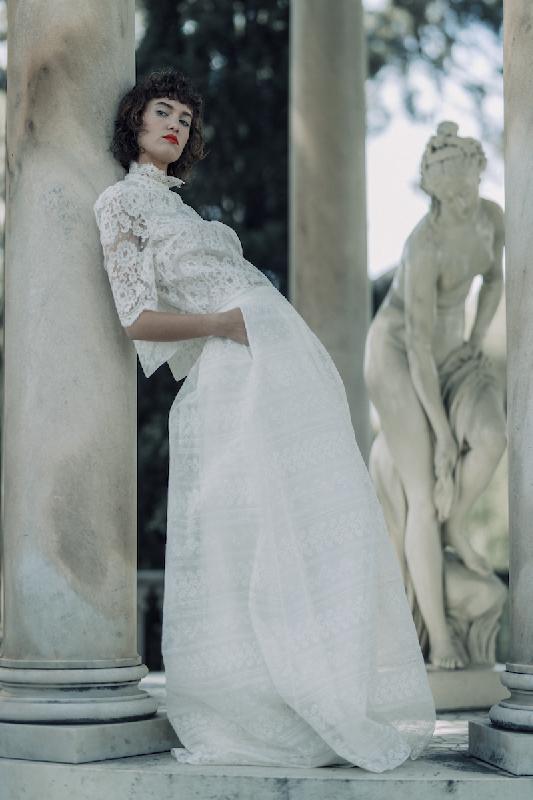 Robes de marie Laure de Sagazan  : Modele Jupe Alberti (Bordeaux uniquement)