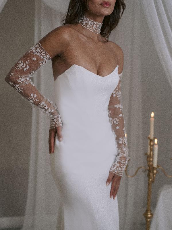 Robes de mariée Rime Arodaky : Modele Obsession et sa cape 