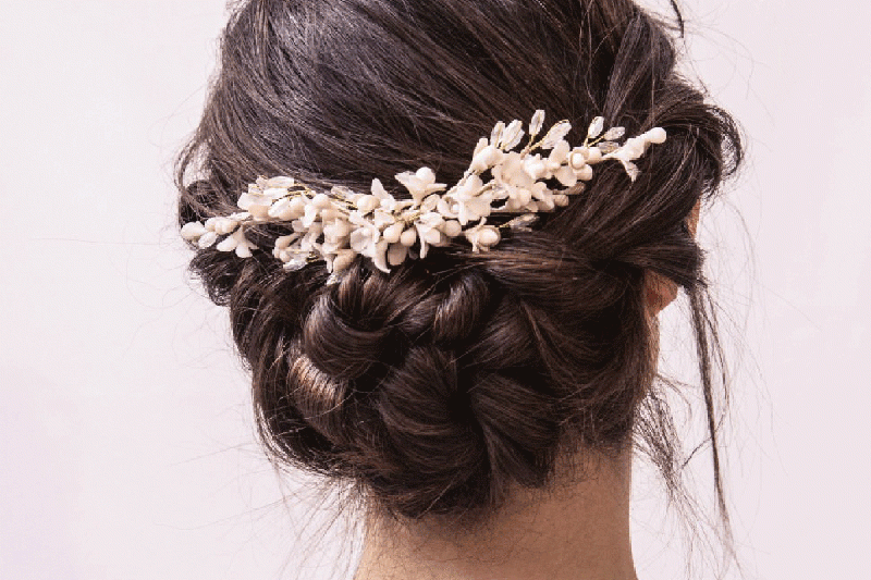 Bridal accessories 