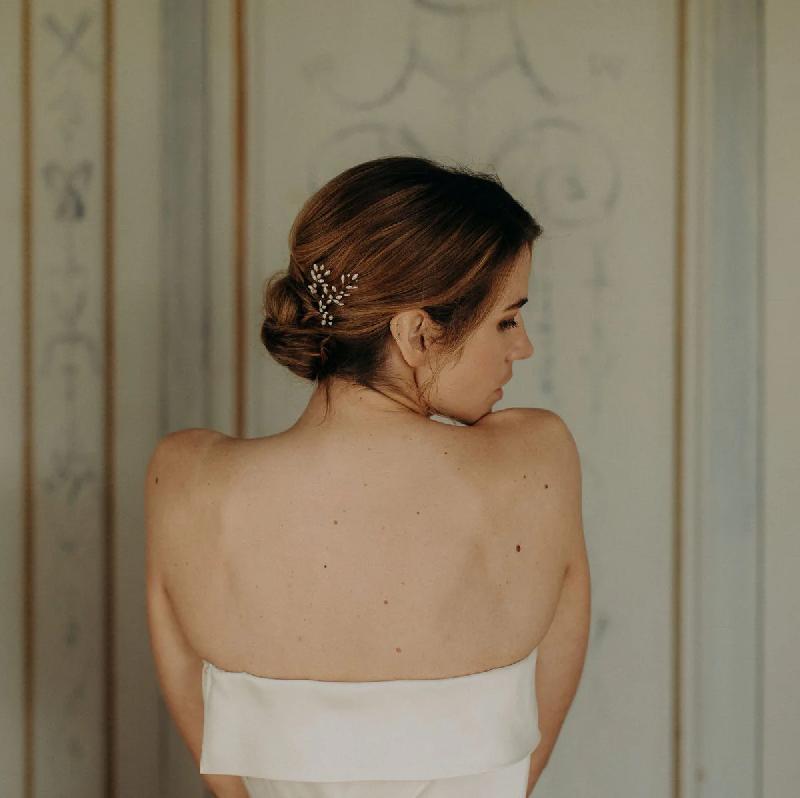 Bridal accessories 