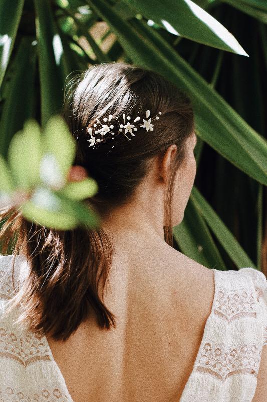 Bridal accessories 