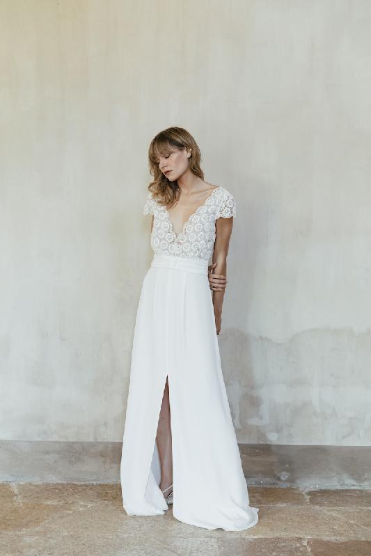 Robes de mariée Laure de Sagazan  : Modele Robe Baldwin (BORDEAUX, LYON)