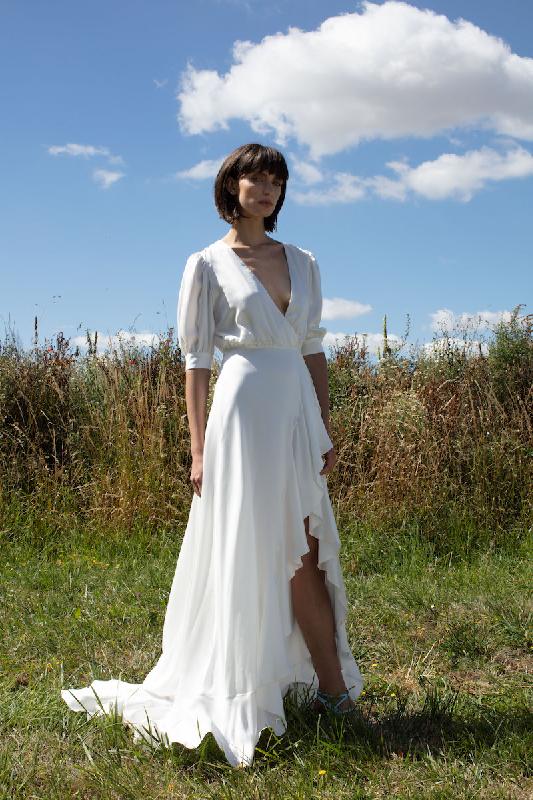 Robes de mariée Atelier Blanche : Modele Robe Nina (Bordeaux)