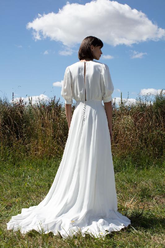 Robes de mariée Atelier Blanche : Modele Robe Nina (Bordeaux)