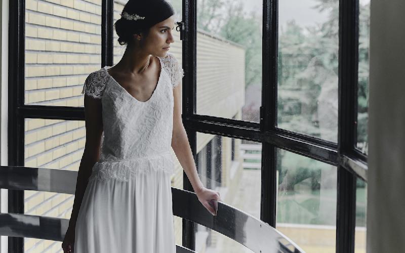 Robes de mariée Laure de Sagazan  : Modele Robe Stone (Lyon uniquement)