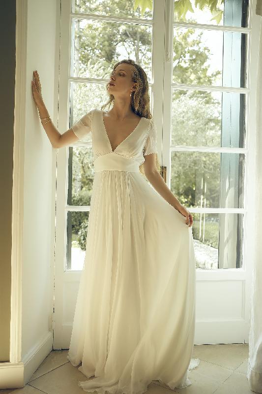 Robes de mariée Olympe : Modele Robe Suzanne 