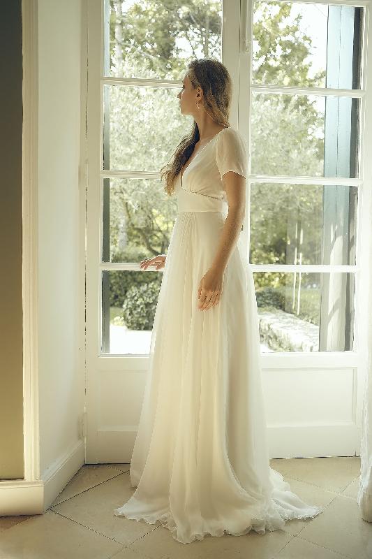 Robes de mariée Olympe : Modele Robe Suzanne 