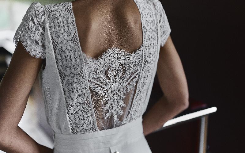 Robes de mariée Laure de Sagazan  : Modele Robe Welles (Bordeaux)